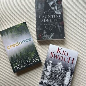 LIKE NEW Bundle of 3 Romance Books